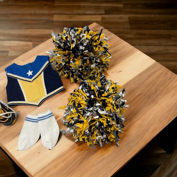 American Girl 28” Doll Cheerleading Outfit III Released 2003 Retired 2005 GUC - Picture 10 of 13